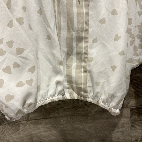 Express Pre Loved Top with elastic bottom in 100% Polyester. - Picture 3 of 7